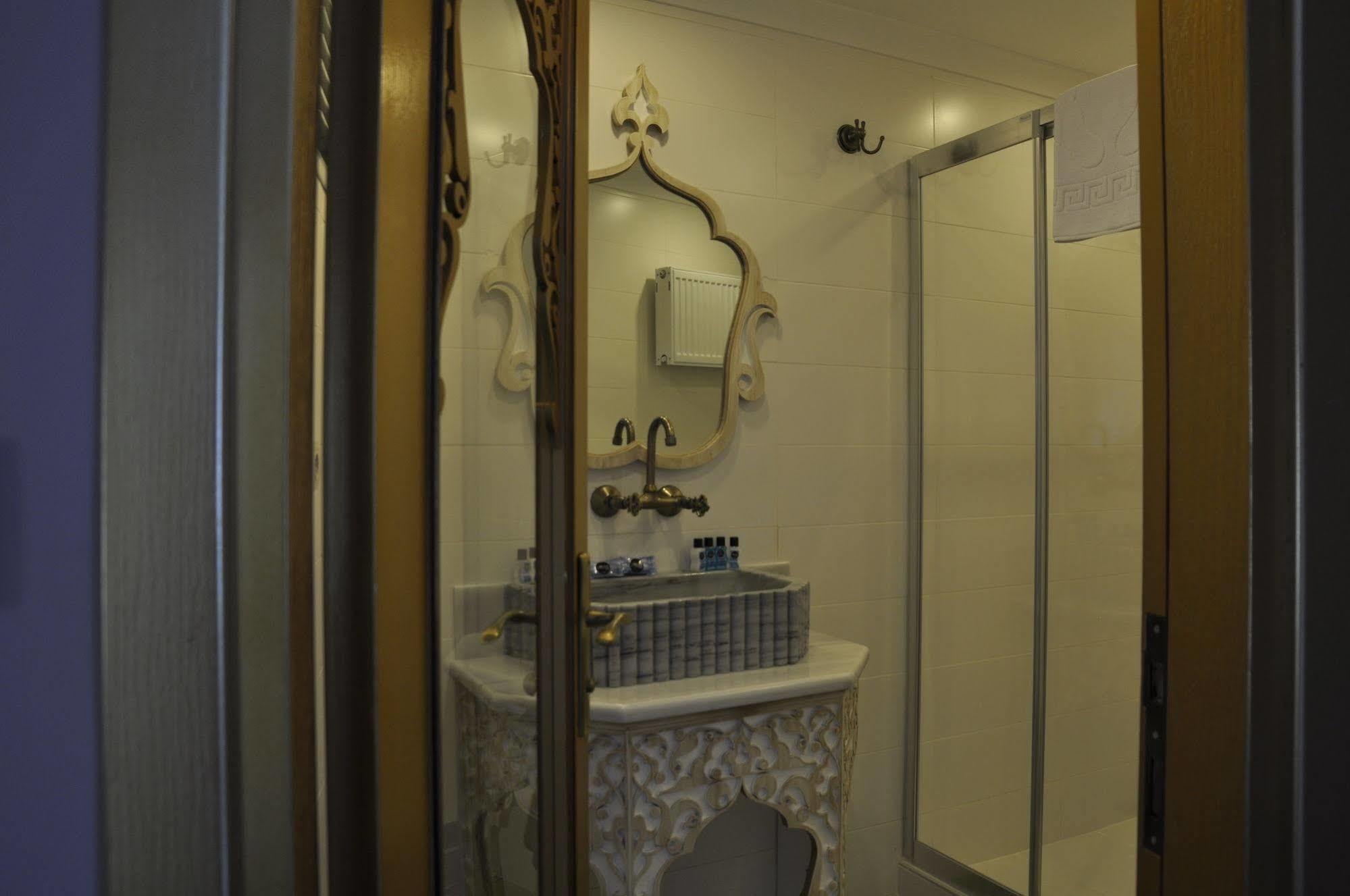 Kervan Hotel Istanbul Ngoại thất bức ảnh